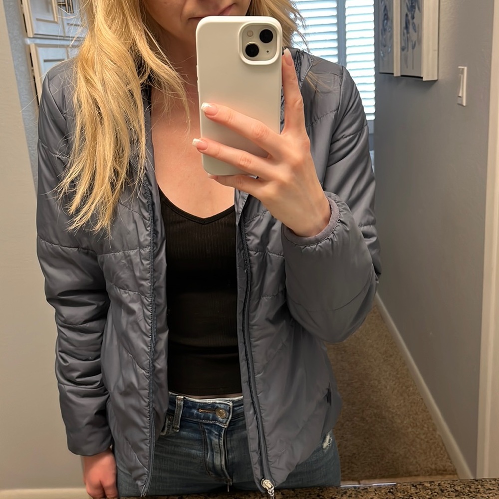 North Face lightweight puffer jacket